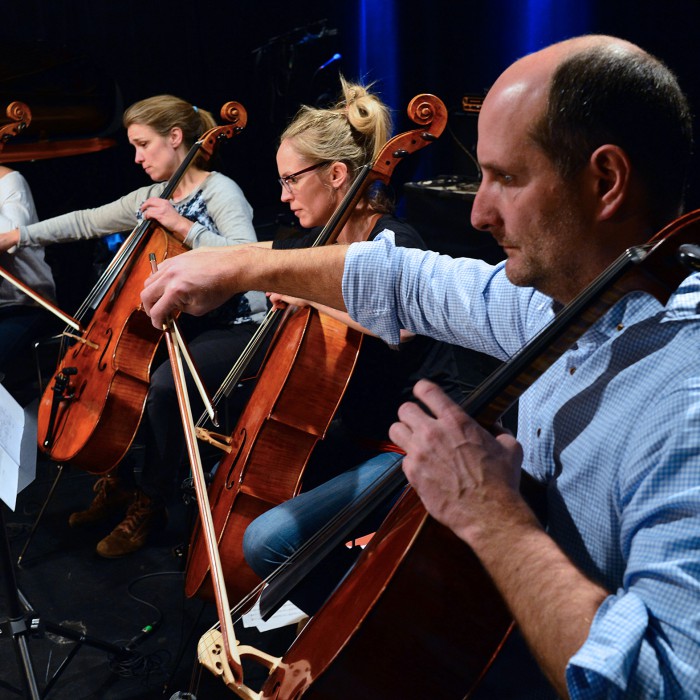 Neuer Deutschen Jazzpreis Mannheim in der Alten Feuerwache Wettbewerbsabend 14.03.
Bild zeigt Lutz Haefner (Saxophon) Rainer Boehm (Klavier) Plus Celli
© Rinderspacher